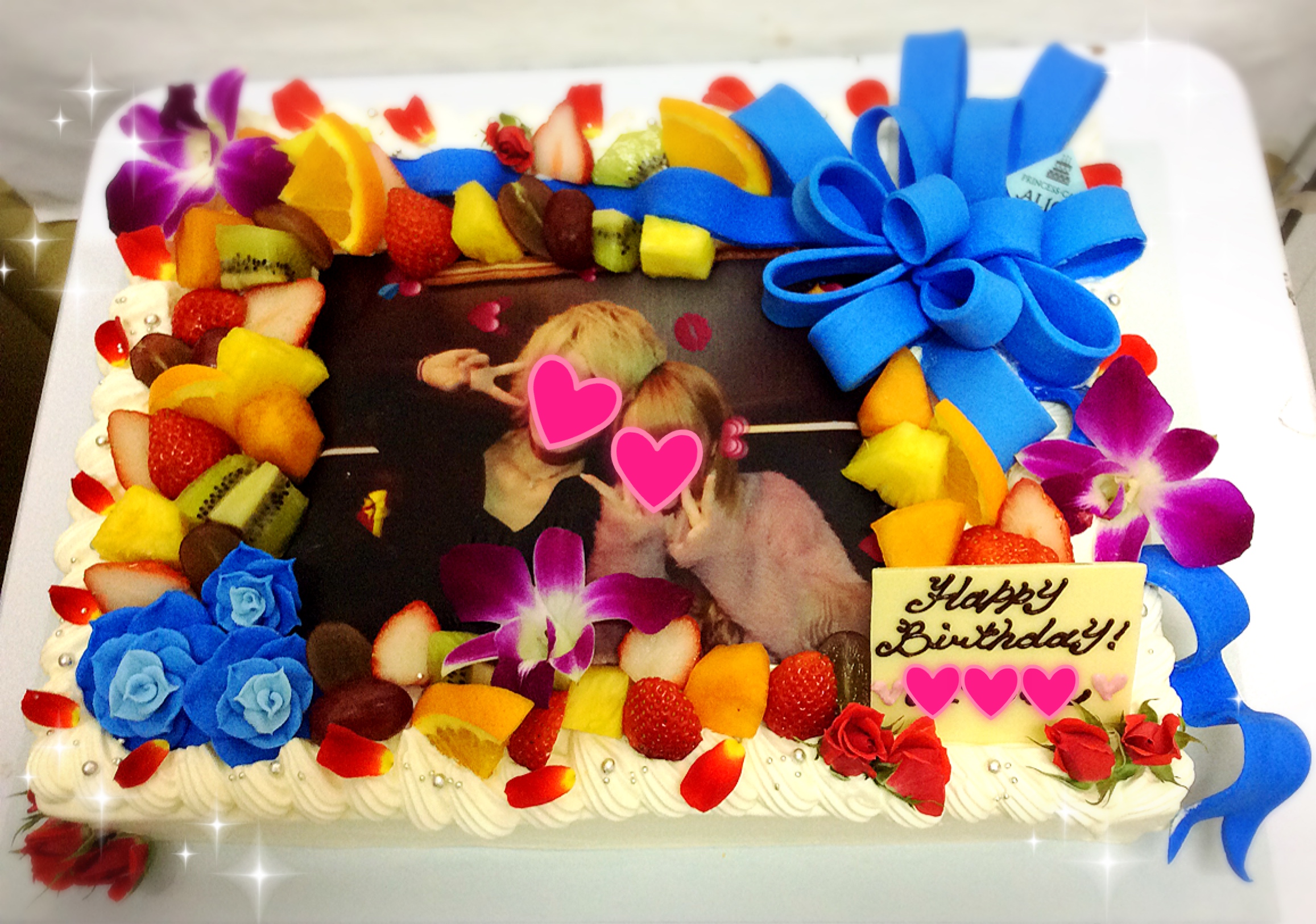 リボンとバラの豪華な写真ケーキ 大阪でオーダーケーキなら大阪ミナミ なんば 心斎橋の宅配ケーキ プリンセスケーキアリス