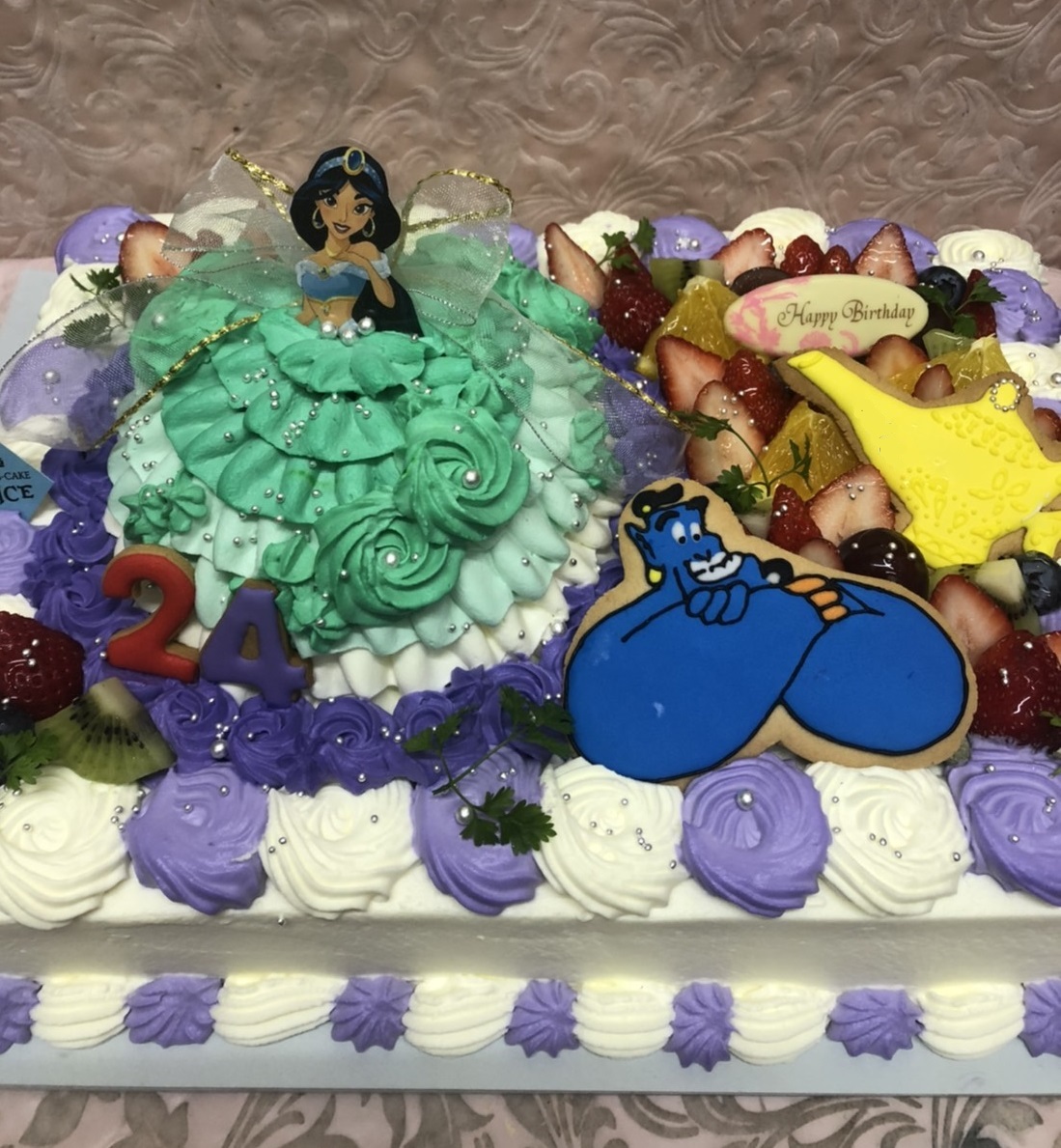 特大デコレーションケーキ 大阪でオーダーケーキなら大阪ミナミ なんば 心斎橋の宅配ケーキ プリンセスケーキアリス